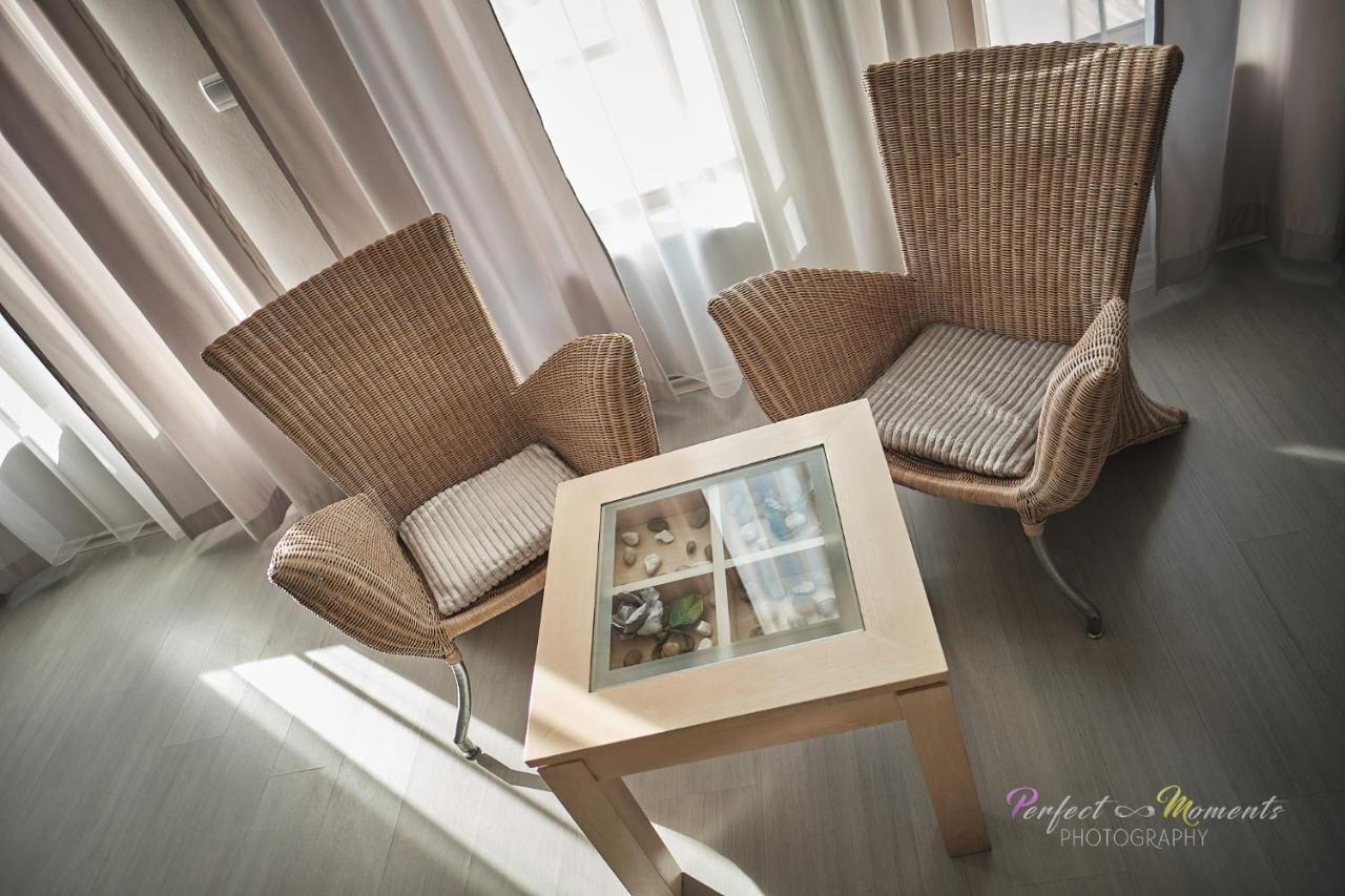 Family Hotel Classic Varna Buitenkant foto