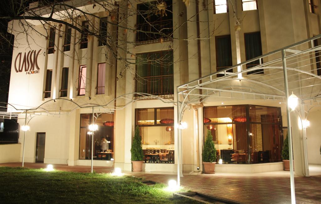 Family Hotel Classic Varna Buitenkant foto